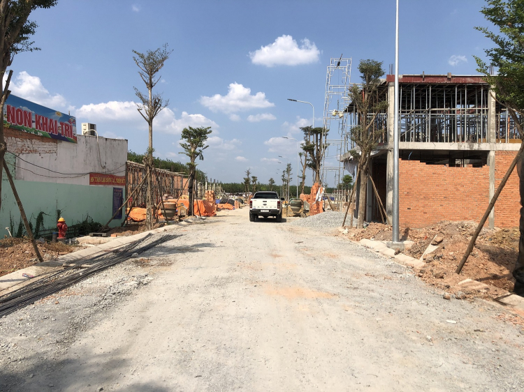 BÁN NHÀ XÂY SẴN DỰ ÁN ĐẠI PHÁT MALL TOWN TÂN UYÊN BÌNH DƯƠNG BÁN NHÀ XÂY SẴN DỰ ÁN ĐẠI PHÁT MALL TOWN TÂN UYÊN BÌNH DƯƠNG