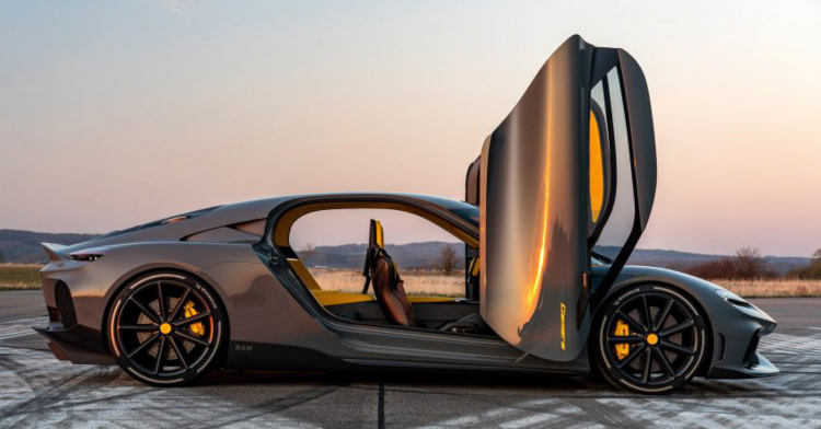 Ảnh thực tế bộ đôi ông hoàng tốc độ Koenigsegg Gemera và Jesko Absolut tại quê nhà