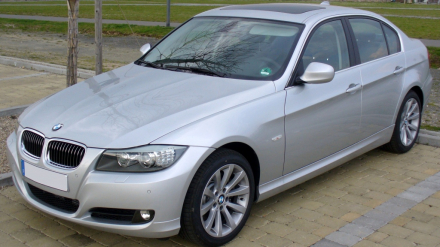 BMW_330d_e90.jpg