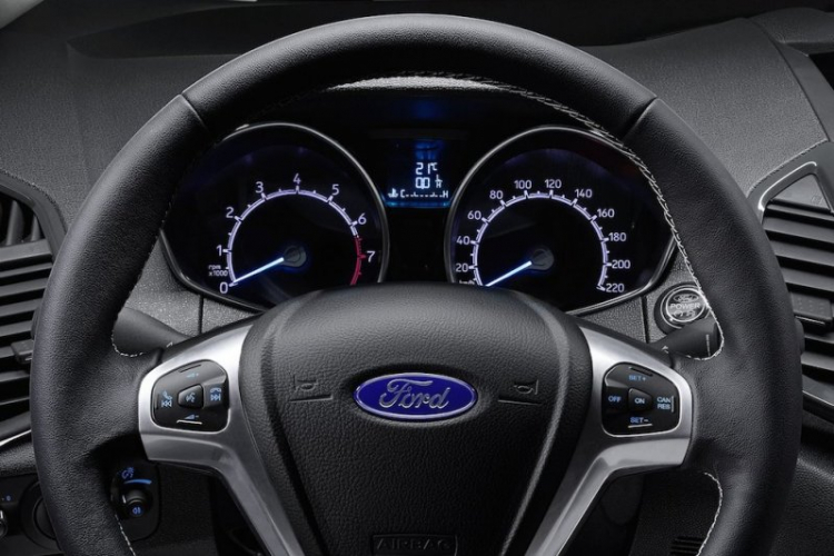 Ford ra mắt EcoSport không có bánh treo phía sau