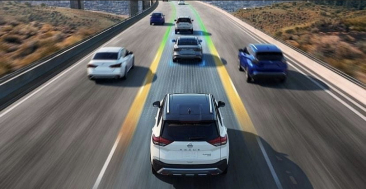 Nissan X-Trail 2021 lộ diện lần đầu, thiết kế mạnh mẽ hơn hẳn thế hệ cũ