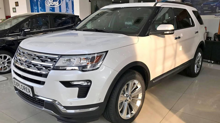 Sửa chỉnh gương của Ford Explorer