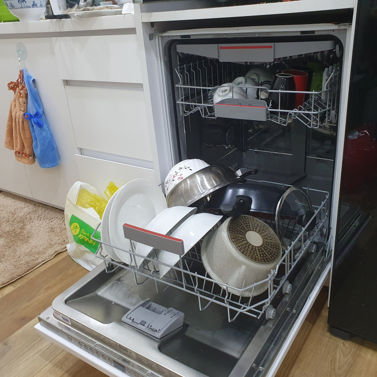 Máy rửa chén Bosch Máy rửa chén Bosch