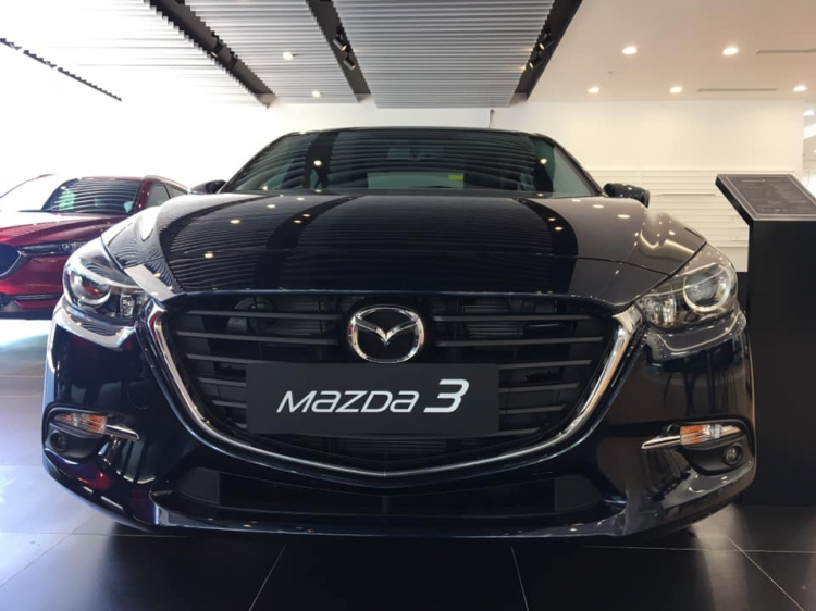 Mazda 3 Luxury 2019 - có xe giao ngay, nhận nhiều quà tặng hấp dẫn