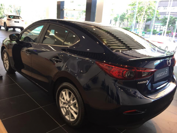 Mazda 3 Luxury 2019 - có xe giao ngay, nhận nhiều quà tặng hấp dẫn