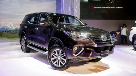 toyota-fortuner.jpg