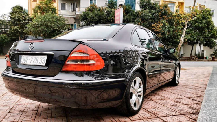 Mercedes-Benz E220 2005 máy dầu hàng hiếm tại Việt Nam tìm chủ với giá 468 triệu đồng