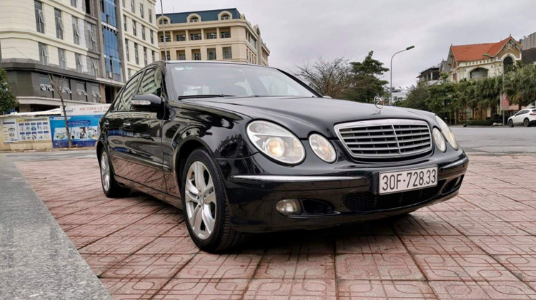 Mercedes-Benz E220 2005 máy dầu hàng hiếm tại Việt Nam tìm chủ với giá 468 triệu đồng