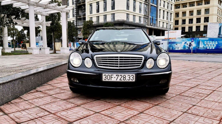 Mercedes-Benz E220 2005 máy dầu hàng hiếm tại Việt Nam tìm chủ với giá 468 triệu đồng