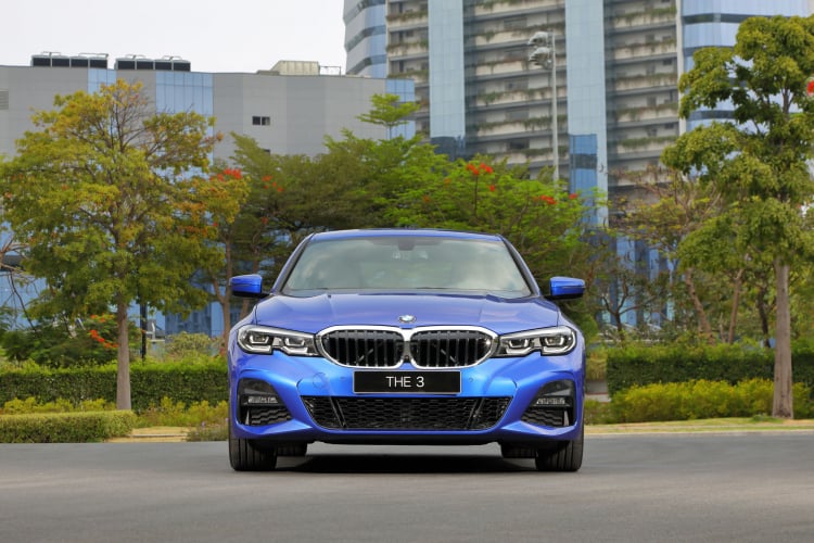 THACO BMW ra mắt 3 phiên bản 320i và 330i mới, giá từ 1,89 tỷ đồng