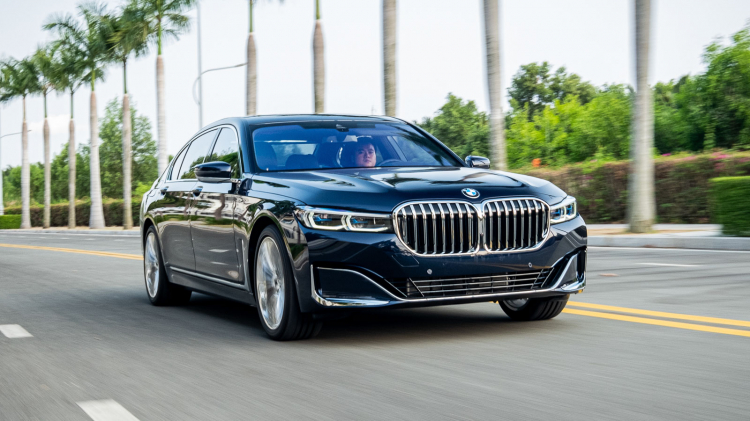 BMW 7-Series 2020 có giá bán từ 4,3 tỷ đồng, quyết so kè Mercedes S-Class