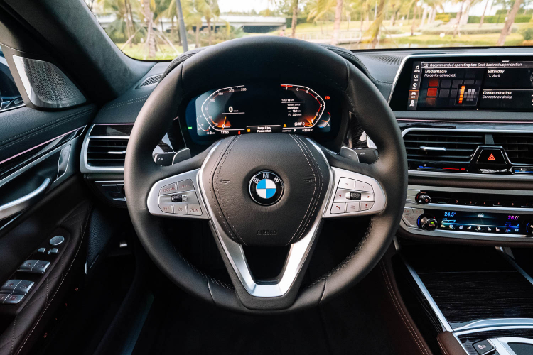 BMW 7-Series 2020 có giá bán từ 4,3 tỷ đồng, quyết so kè Mercedes S-Class BMW 7-Series 2020 có giá bán từ 4,3 tỷ đồng, quyết so kè Mercedes S-Class