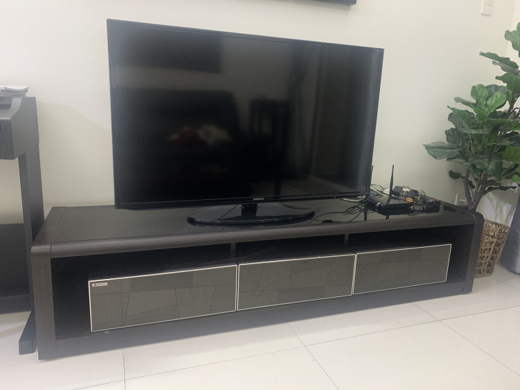 Đồ nội thất sofa, kệ tivi chilai có tốt kg mấy anh ?? Đồ nội thất sofa, kệ tivi chilai có tốt kg mấy anh ??