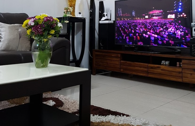 Đồ nội thất sofa, kệ tivi chilai có tốt kg mấy anh ?? Đồ nội thất sofa, kệ tivi chilai có tốt kg mấy anh ??