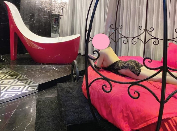Đồ nội thất sofa, kệ tivi chilai có tốt kg mấy anh ?? Đồ nội thất sofa, kệ tivi chilai có tốt kg mấy anh ??