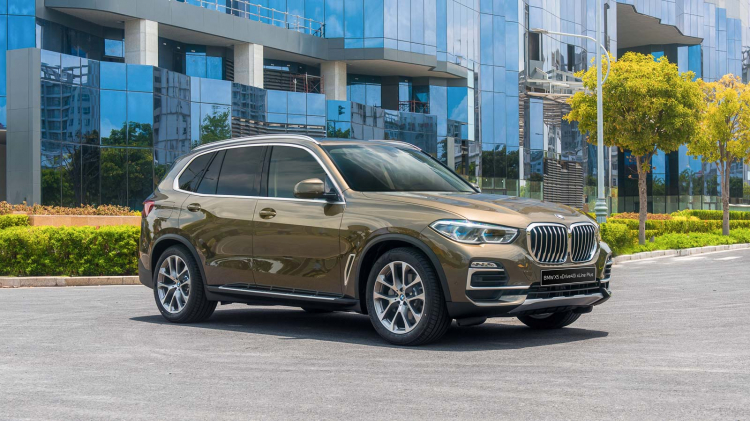 BMW X5 2020 báo giá từ 4,1 tỷ đồng tại Việt Nam, có hấp dẫn hơn Mercedes GLE?