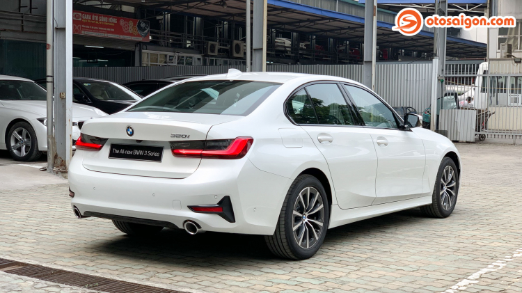 Chi tiết phiên bản giá rẻ BMW 320i 2020 vừa ra mắt