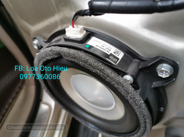 Hình ảnh độ full âm thanh lên nóc cho một chiếc Lexus GX 470