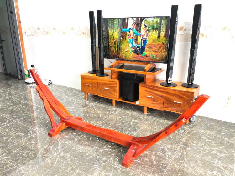 Đồ nội thất sofa, kệ tivi chilai có tốt kg mấy anh ?? Đồ nội thất sofa, kệ tivi chilai có tốt kg mấy anh ??