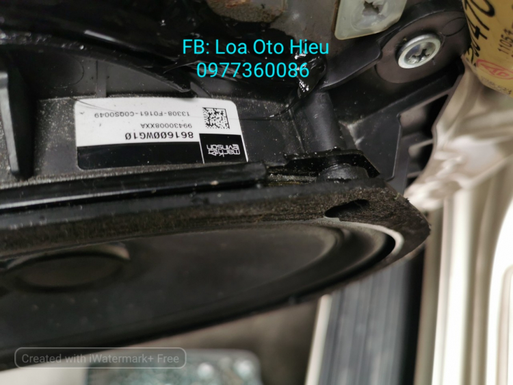 Hình ảnh Độ full nóc âm thanh cho một chiếc Lexus GX 470