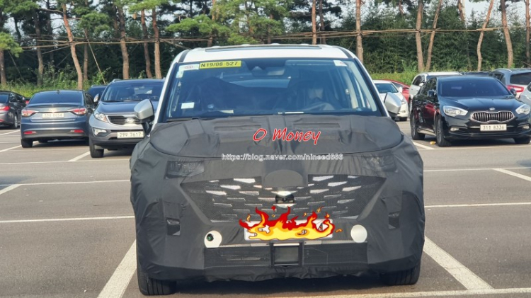 Lộ diện đối thủ mới của Kia Sedona: MPV Hyundai Custo