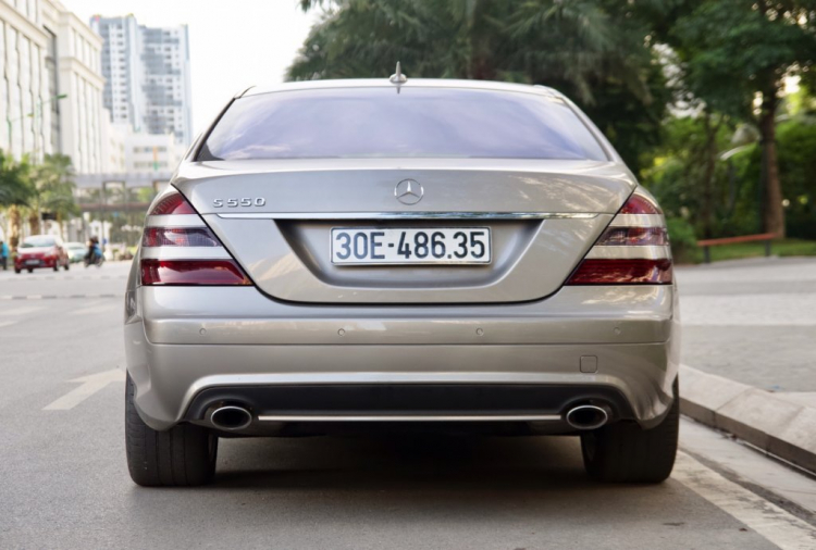 S550 đẹp ngây ngất thay toàn đồ xịn giá 698 triệu