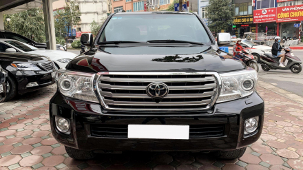 otosaigon_LAND CRUISER -1.jpg