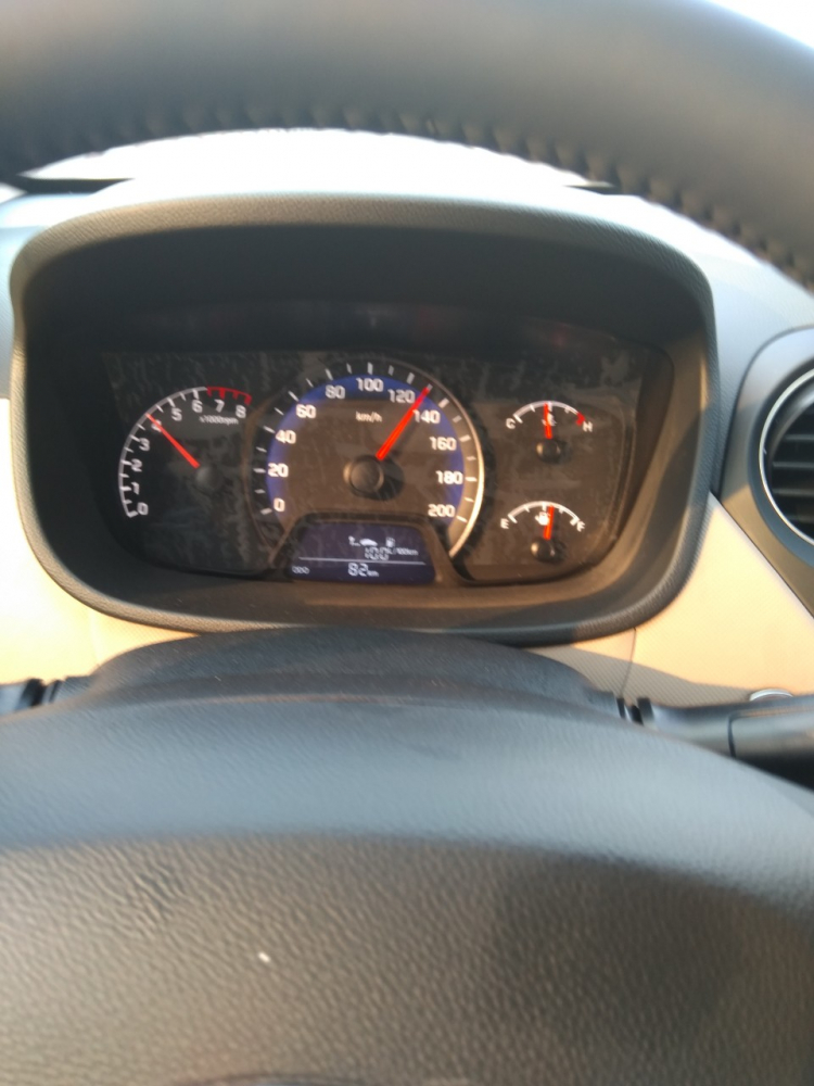 Nhờ các bác thẩm định giúp ca này, Vios chạy 12.000 km giá này có nên mua? Nhờ các bác thẩm định giúp ca này, Vios chạy 12.000 km giá này có nên mua?