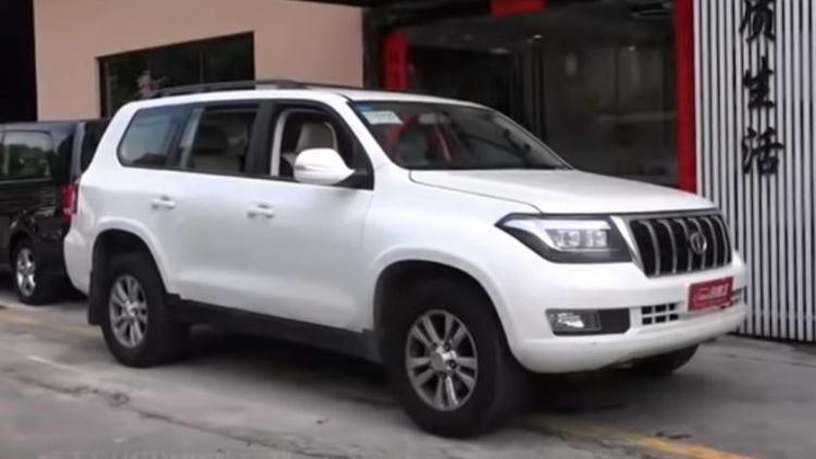 Toyota Land Cruiser hàng nhái tại Trung Quốc rẻ và sang hơn cả xe thật Toyota Land Cruiser hàng nhái tại Trung Quốc rẻ và sang hơn cả xe thật