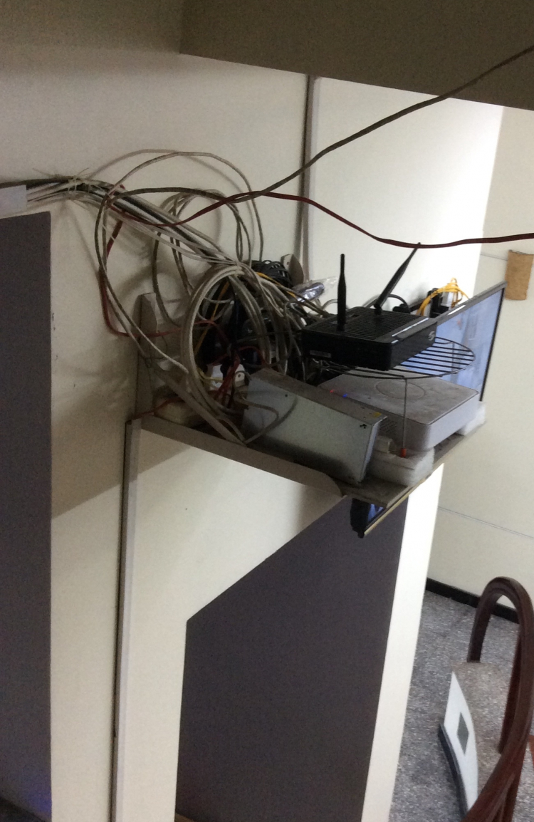 lại hỏi ae về wifi Router lại hỏi ae về wifi Router