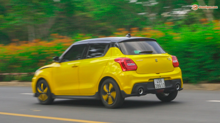 Nữ chủ nhân đánh giá xe Suzuki Swift 2019: "Cá tính, mạnh mẽ hơn nhiều so với Kia Morning" Nữ chủ nhân đánh giá xe Suzuki Swift 2019: "Cá tính, mạnh mẽ hơn nhiều so với Kia Morning"