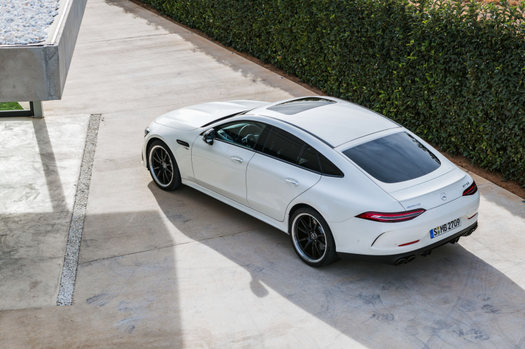 Mercdes-AMG GT 53 có giá từ 6,3 tỷ đồng tại Việt Nam, đối thủ của Porsche Panamera