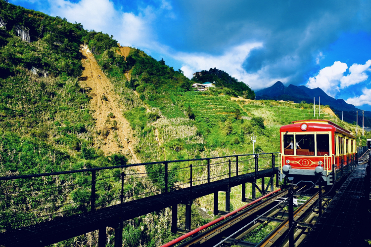Xuyệt Việt - Đi khi ta còn có thể 2020 Xuyệt Việt - Đi khi ta còn có thể 2020