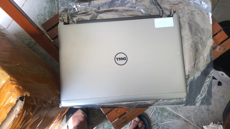 Lại hỏi về Laptop