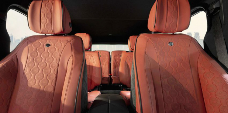 Vua địa hình Mercedes G-Class 6 chỗ ngồi có gì đặc biệt?