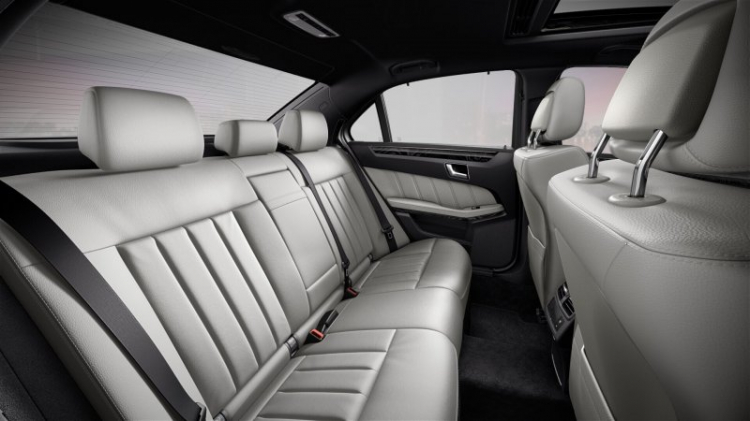 Giá xe E250 2015??? Giá xe E250 2015???