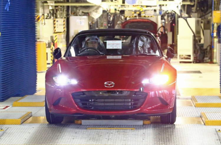 Mazda bắt đầu sản xuất MX-5 thế hệ 4