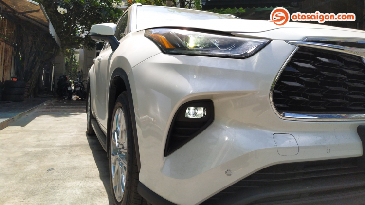 Chi tiết Toyota Highlander 2020 nhập Mỹ đầu tiên về Việt Nam, tràn ngập trang bị Chi tiết Toyota Highlander 2020 nhập Mỹ đầu tiên về Việt Nam, tràn ngập trang bị