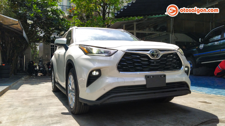 Chi tiết Toyota Highlander 2020 nhập Mỹ đầu tiên về Việt Nam, tràn ngập trang bị Chi tiết Toyota Highlander 2020 nhập Mỹ đầu tiên về Việt Nam, tràn ngập trang bị