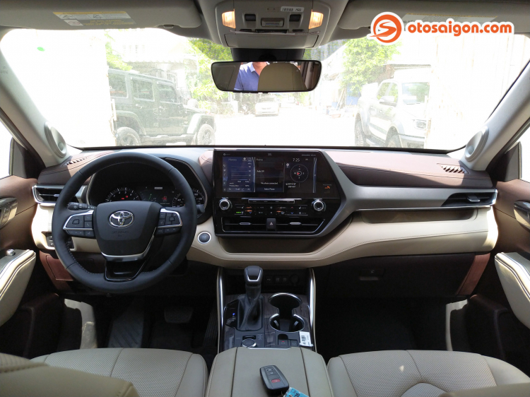 Chi tiết Toyota Highlander 2020 nhập Mỹ đầu tiên về Việt Nam, tràn ngập trang bị Chi tiết Toyota Highlander 2020 nhập Mỹ đầu tiên về Việt Nam, tràn ngập trang bị