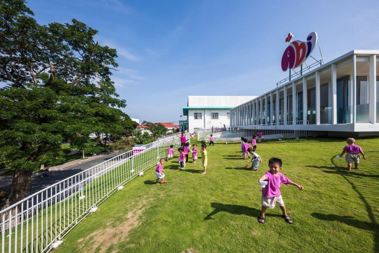 KTS dép lào lên The Guardian của Anh KTS dép lào lên The Guardian của Anh