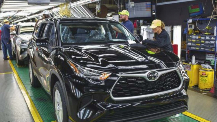 Toyota dự báo lợi nhuận giảm 80% trong năm 2020 do Covid-19