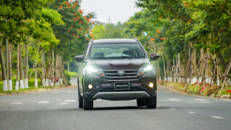 Doanh số giảm, Toyota vẫn dẫn đầu thị trường ô tô Việt Nam