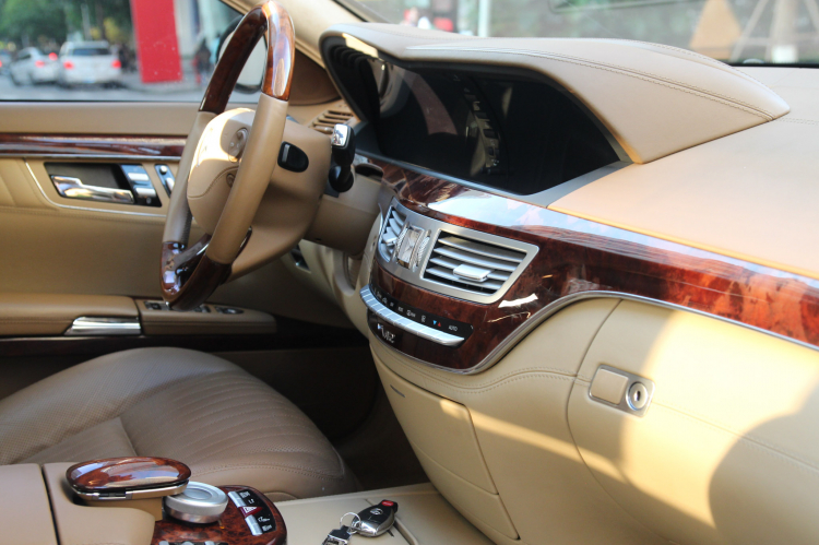 Mercedes-Benz S600 máy V12 rao bán 1,3 tỷ đồng: hàng hiếm khó thể bỏ qua Mercedes-Benz S600 máy V12 rao bán 1,3 tỷ đồng: hàng hiếm khó thể bỏ qua