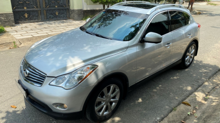 infiniti.JPG