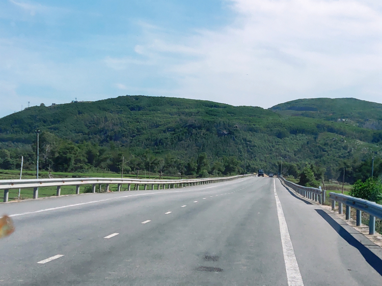 Trực tiếp TPHCM - dự kiến Huế bằng Innova Venturer bắt đầu từ 13/05/2020 Trực tiếp TPHCM - dự kiến Huế bằng Innova Venturer bắt đầu từ 13/05/2020