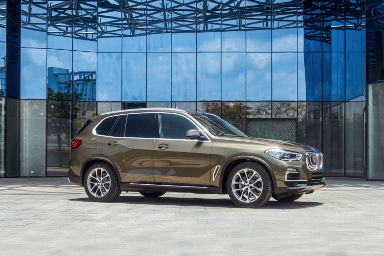 So sánh Audi Q7 và BMW X5: SUV hạng sang 2020 nào hấp dẫn?