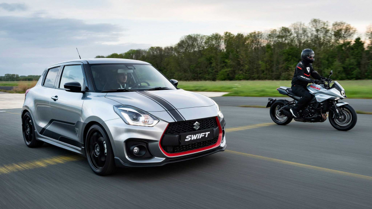 Chán xe zin, chủ Suzuki Swift tại Sài Gòn độ theo phong cách Swift Katana độc đáo