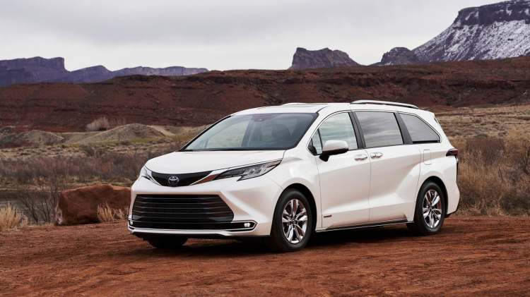 Toyota Sienna 2021 thế hệ mới ra mắt: khi xe Toyota không còn nhàm chán