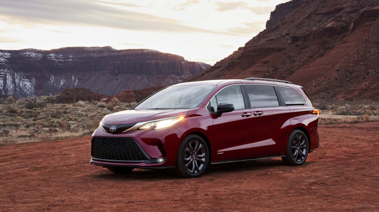 Toyota Sienna 2021 thế hệ mới ra mắt: khi xe Toyota không còn nhàm chán